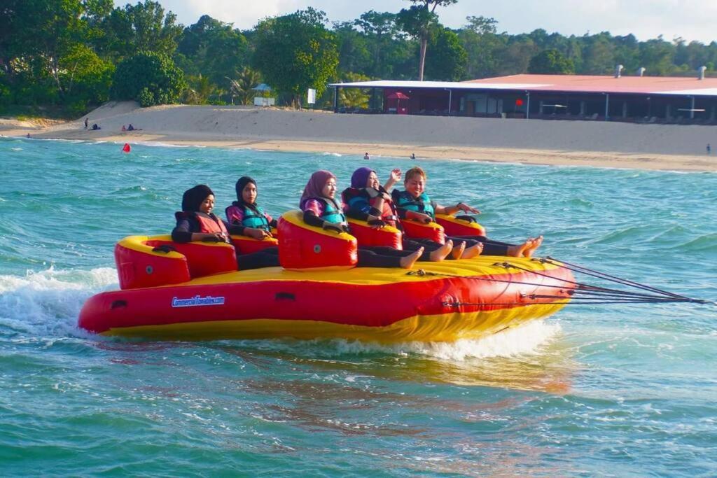 Lotus Desaru Beach Resort, 2 Bdrms, W/Splash Park Bandar Penawar Luaran gambar