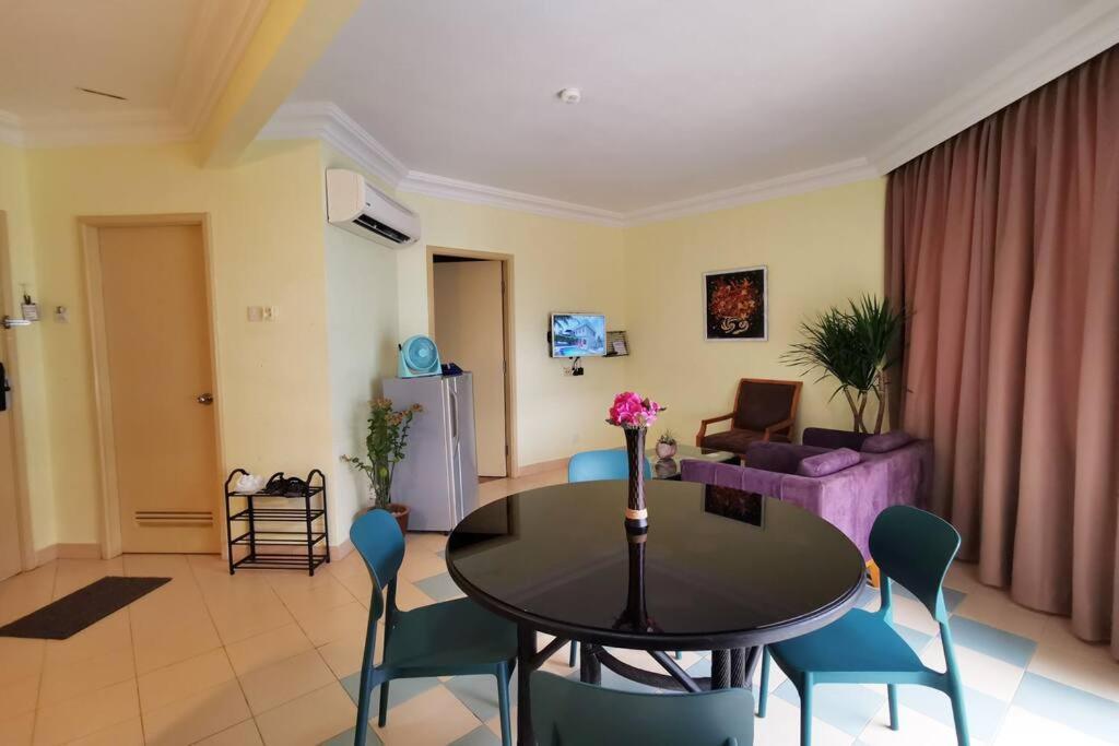 Lotus Desaru Beach Resort, 2 Bdrms, W/Splash Park Bandar Penawar Luaran gambar