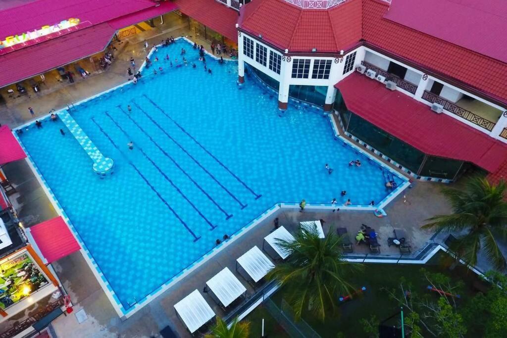 Lotus Desaru Beach Resort, 2 Bdrms, W/Splash Park Bandar Penawar Luaran gambar