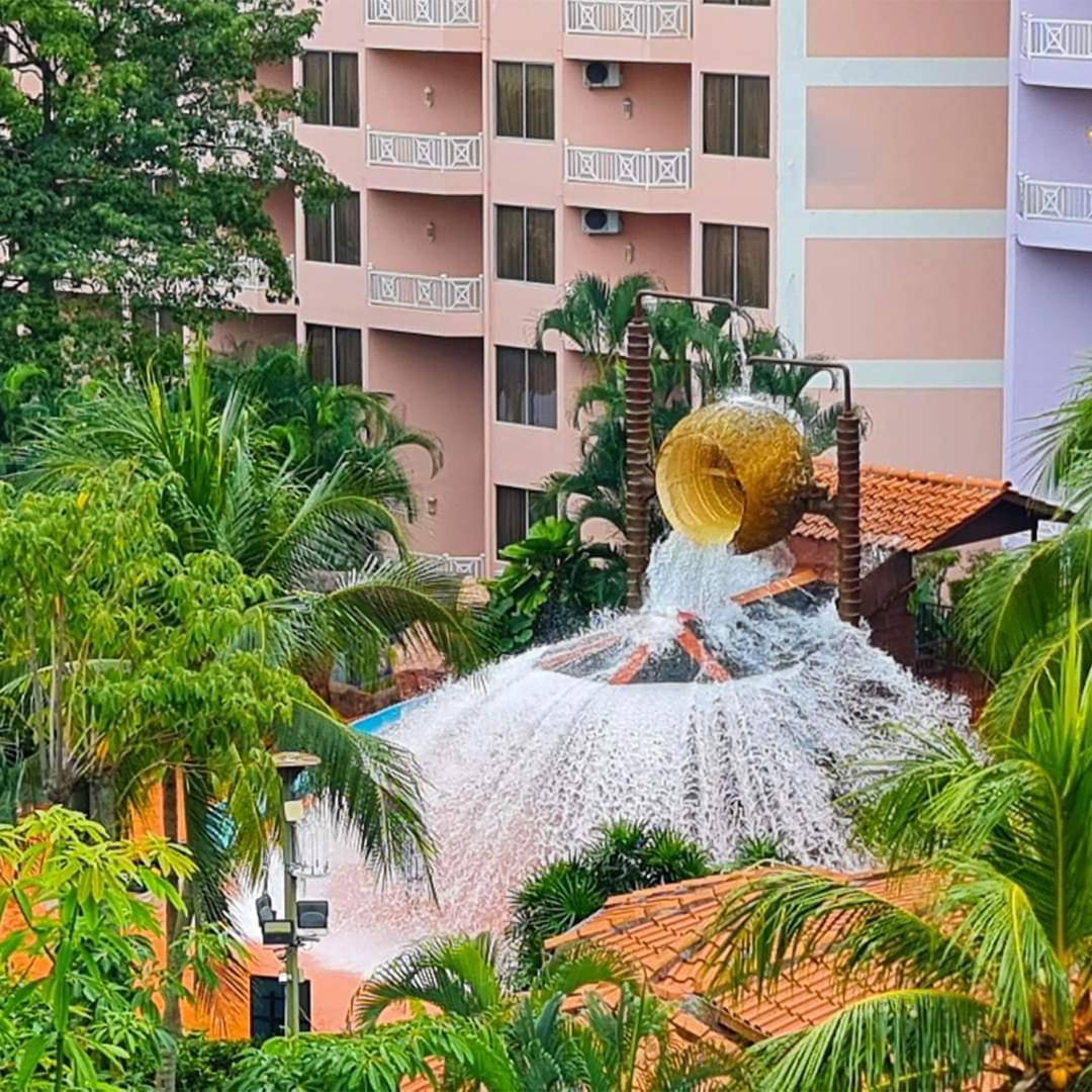 Lotus Desaru Beach Resort, 2 Bdrms, W/Splash Park Bandar Penawar Luaran gambar